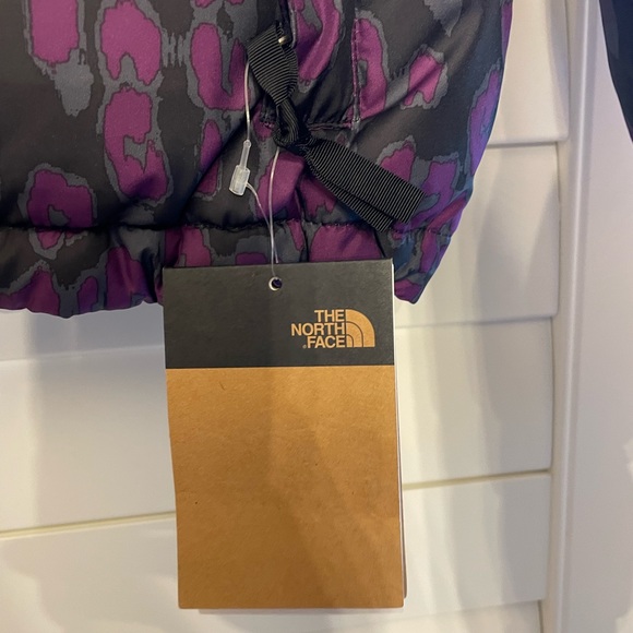 North Face Printed Nuptse Short Jacket - Picture 11 of 13